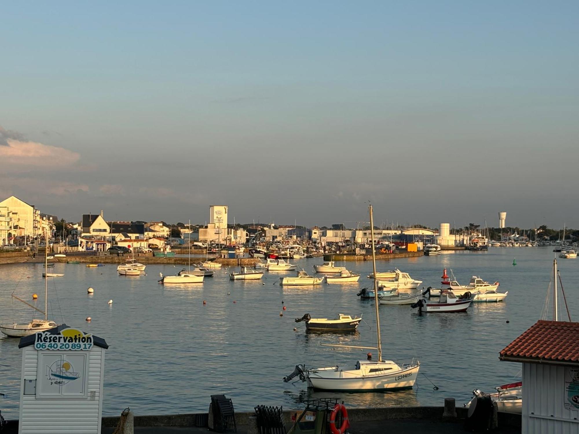 Vue Panoramique Port Et Ocean Apartamento Saint-Gilles-Croix-de-Vie Exterior foto